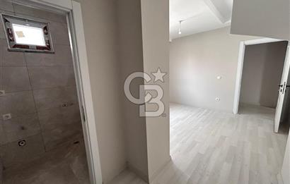 CADDE ÜZERİNDE OTOPARKLI 3+1 ÜST DUBLEKS DAİRE