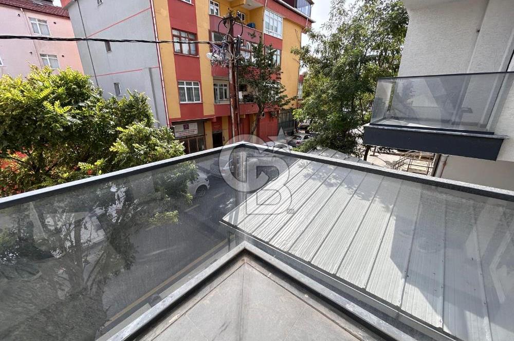 SIFIR OTOPARKLI CADDE ÜZERİ ARA KAT 2+1 DAİRE