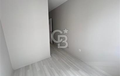 CADDE ÜZERİNDE OTOPARKLI 3+1 ÜST DUBLEKS DAİRE