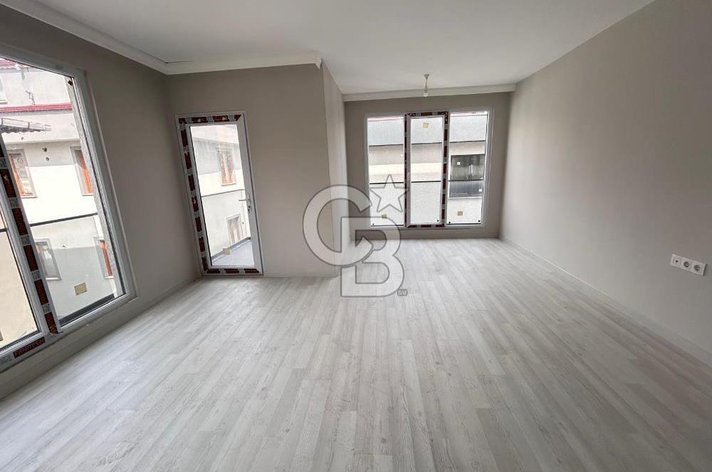 SIFIR KAPALI OTOPARKLI CADDE ÜZERİ ARA KAT 2+1 DAİRE