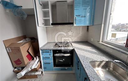 CADDE ÜZERİNDE SIFIR OTOPARKLI 2+1 ARA KAT DAİRE