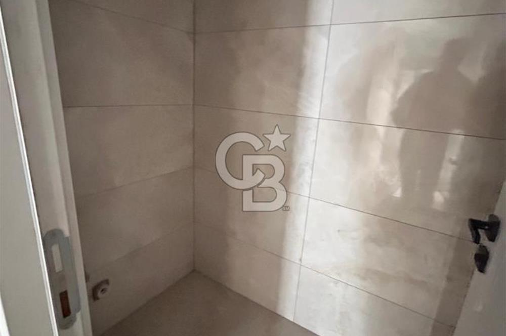 SIFIR KAPALI OTOPARKLI CADDE ÜZERİ ARA KAT 2+1 DAİRE