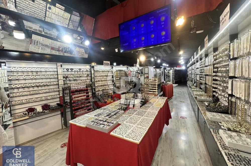 BOĞA HEYKELİNE 1 DAKİKA 3 KATLI DEVREN KİRALIK DÜKKAN 
