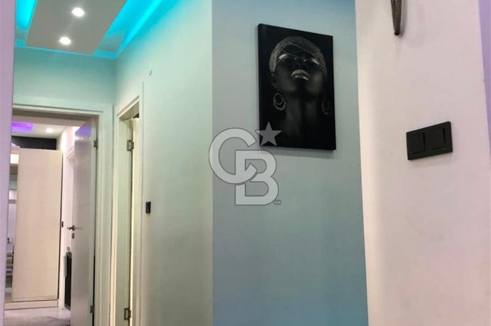 Çiğli Palmiye Park Terasta Mimari Tasarımlı Büyük Tip 2+1 Daire