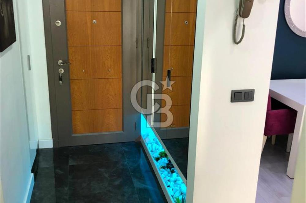 Çiğli Palmiye Park Terasta Mimari Tasarımlı Büyük Tip 2+1 Daire