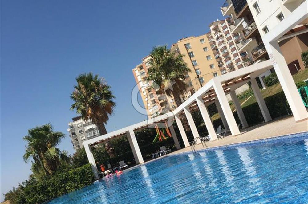 Çiğli Palmiye Park Terasta Mimari Tasarımlı Büyük Tip 2+1 Daire