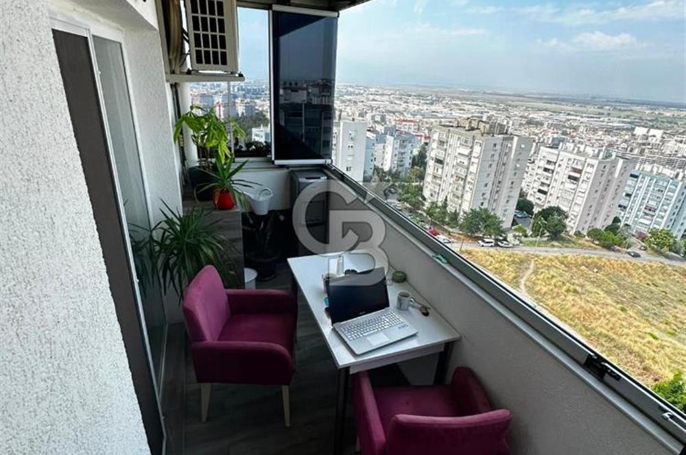 Çiğli Palmiye Park Terasta Mimari Tasarımlı Büyük Tip 2+1 Daire