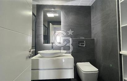 Çiğli Palmiye Park Terasta Mimari Tasarımlı Büyük Tip 2+1 Daire