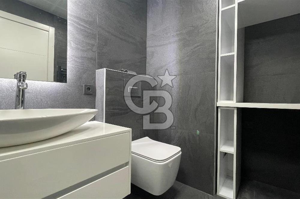 Çiğli Palmiye Park Terasta Mimari Tasarımlı Büyük Tip 2+1 Daire