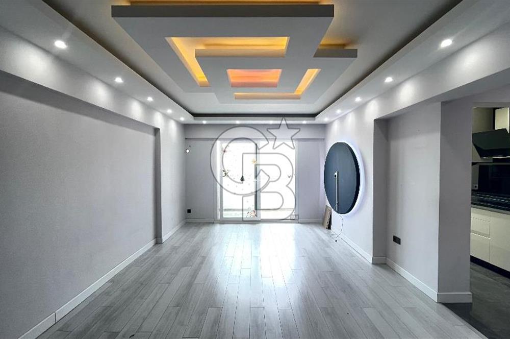 Çiğli Palmiye Park Terasta Mimari Tasarımlı Büyük Tip 2+1 Daire