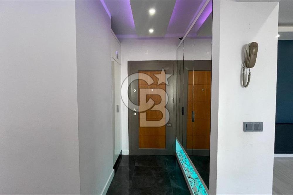Çiğli Palmiye Park Terasta Mimari Tasarımlı Büyük Tip 2+1 Daire