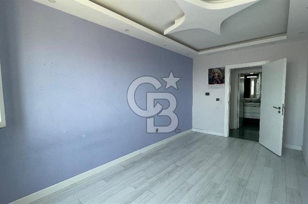 Çiğli Palmiye Park Terasta Mimari Tasarımlı Büyük Tip 2+1 Daire