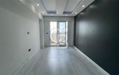 Çiğli Palmiye Park Terasta Mimari Tasarımlı Büyük Tip 2+1 Daire