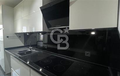 Çiğli Palmiye Park Terasta Mimari Tasarımlı Büyük Tip 2+1 Daire