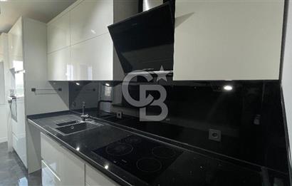 Çiğli Palmiye Park Terasta Mimari Tasarımlı Büyük Tip 2+1 Daire