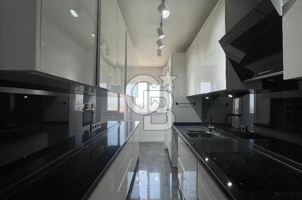Çiğli Palmiye Park Terasta Mimari Tasarımlı Büyük Tip 2+1 Daire