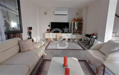 Buca'da Doğayla İç İçe Özel Havuzlu Satılık 4+1 Lüks Villa