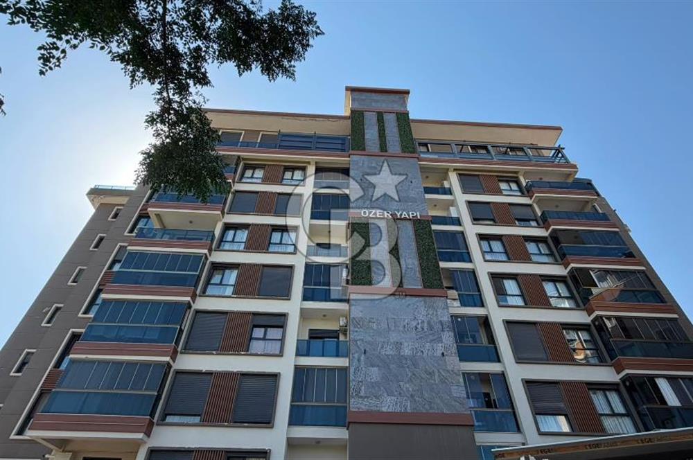 Buca Site İçi Yeni Binada Havuzlu, Geniş Teraslı 3+1 Dubleks