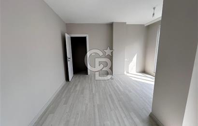 SIFIR OTOPARKLI CADDE ÜZERİ ARA KAT 2+1 DAİRE