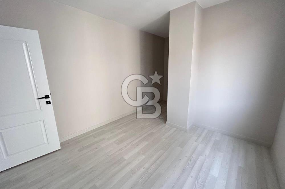 CADDE ÜZERİNDE SIFIR OTOPARKLI 2+1 ARA KAT DAİRE