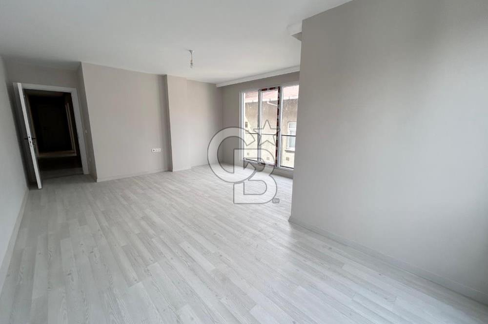 SIFIR KAPALI OTOPARKLI CADDE ÜZERİ ARA KAT 2+1 DAİRE