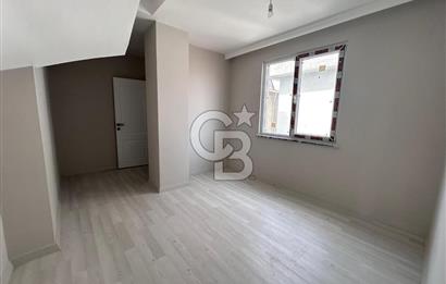CADDE ÜZERİNDE OTOPARKLI 3+1 ÜST DUBLEKS DAİRE