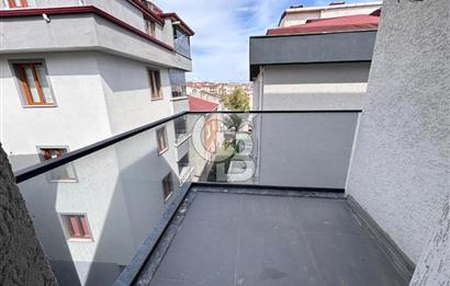 SIFIR KAPALI OTOPARKLI CADDE ÜZERİ ARA KAT 2+1 DAİRE