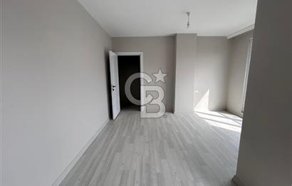 CADDE ÜZERİNDE OTOPARKLI 3+1 ÜST DUBLEKS DAİRE