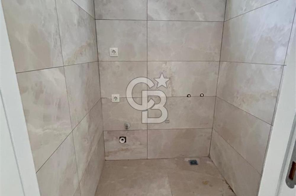 CADDE ÜZERİNDE SIFIR OTOPARKLI 2+1 ARA KAT DAİRE
