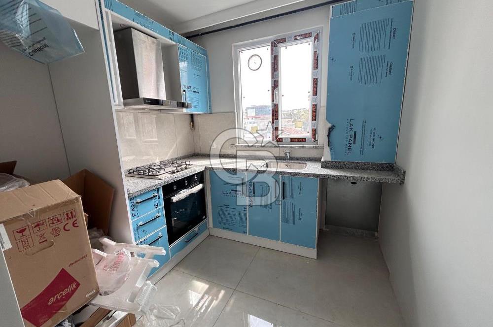 CADDE ÜZERİNDE SIFIR OTOPARKLI 2+1 ARA KAT DAİRE