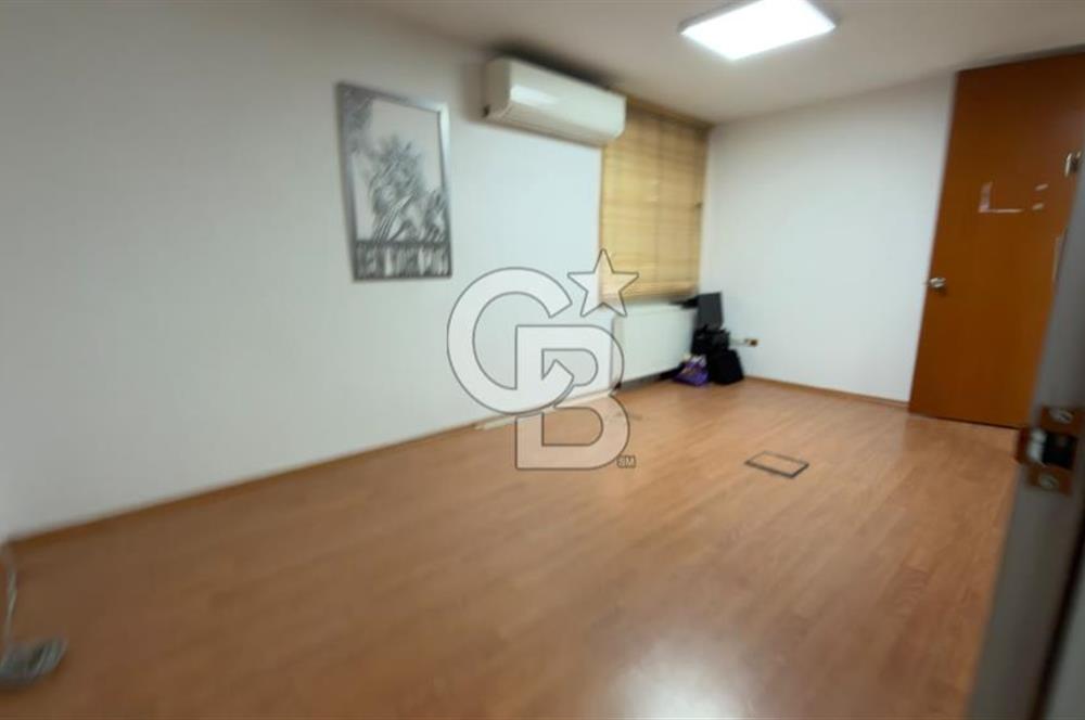ÇETİN EMEÇ BULVARI KAPALI OTOPARKLI 110 m² 4 ODALI KİRALIK OFİS