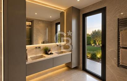 Urla Atatürk Mahallesinde 2.880 m² Arsa İçerisinde 650m² Ultra Lüx Akıllı Malikane