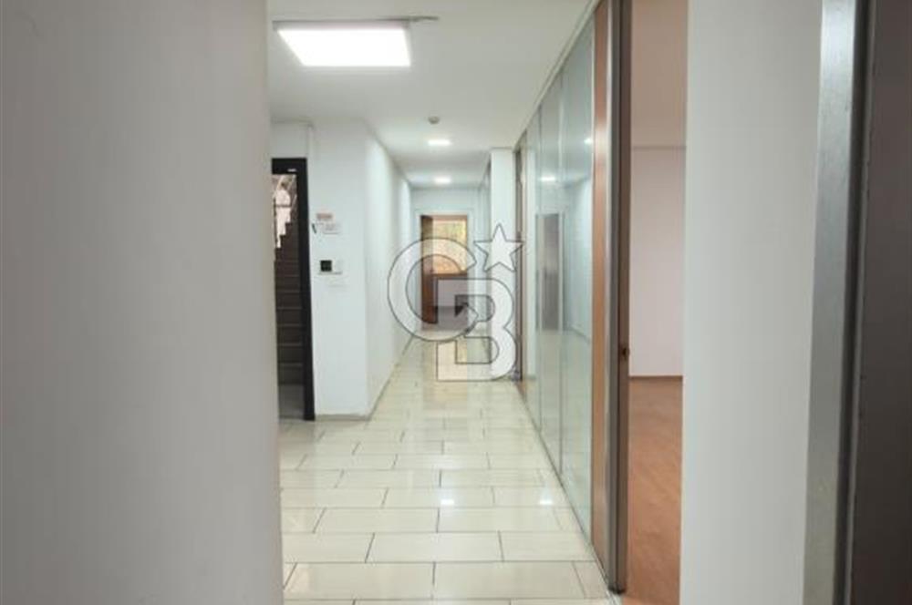 ÇETİN EMEÇ BULVARI KAPALI OTOPARKLI 110 m² 4 ODALI KİRALIK OFİS