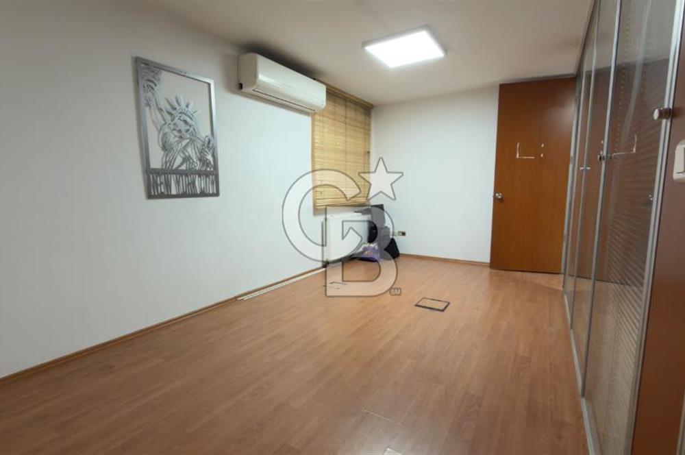 ÇETİN EMEÇ BULVARI KAPALI OTOPARKLI 110 m² 4 ODALI KİRALIK OFİS