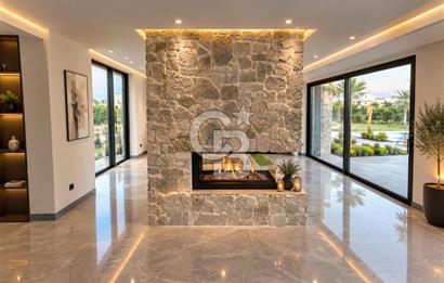 Urla Atatürk Mahallesinde 2.880 m² Arsa İçerisinde 650m² Ultra Lüx Akıllı Malikane