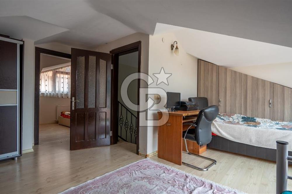 CB MARİNA'DAN CAMİAVLU YEŞİMSİTESİ HAVUZLU OTOPARKLI MÜSTAKİL EV