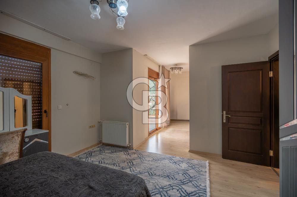 CB MARİNA'DAN CAMİAVLU YEŞİMSİTESİ HAVUZLU OTOPARKLI MÜSTAKİL EV