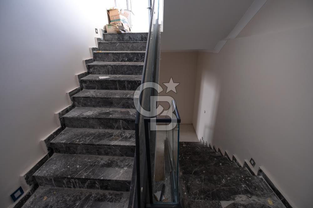 ÇAMBAYIRI CAD. KÖŞE PARSEL, TİCARİ KULLANIMA UYGUN SATILIK VİLLA