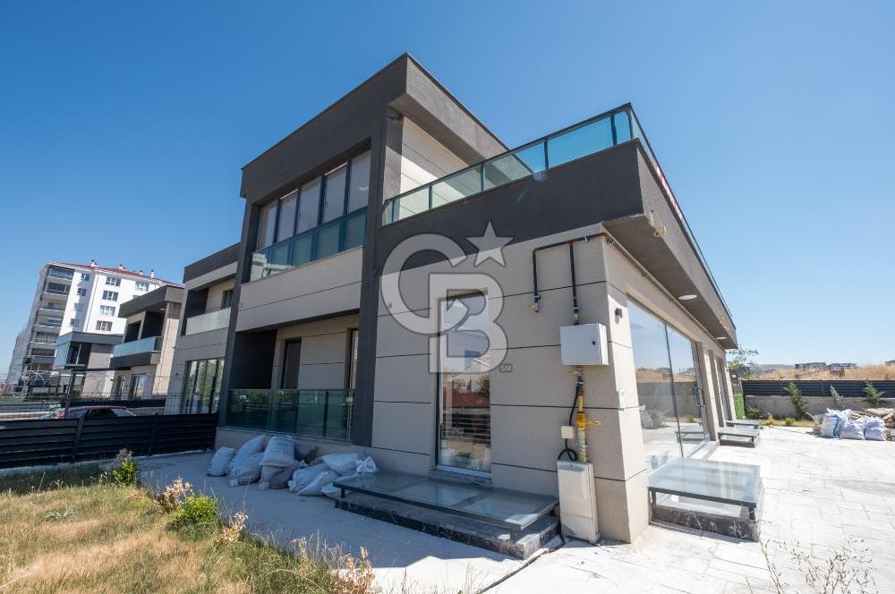 ÇAMBAYIRI CAD. KÖŞE PARSEL, TİCARİ KULLANIMA UYGUN SATILIK VİLLA