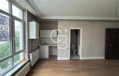 Bostancı Minibüs Yolu'nda, Merkezi Konumda Kiralık 50 m² 1+1 Ofis