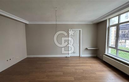 Bostancı Minibüs Yolu'nda, Merkezi Konumda Kiralık 50 m² 1+1 Ofis