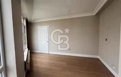 Bostancı Minibüs Yolu'nda, Merkezi Konumda Kiralık 50 m² 1+1 Ofis