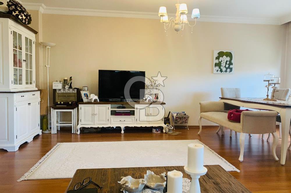 SUBAYEVLERİ ORMAN MANZARALI SATILIK 4+1 DAİRE