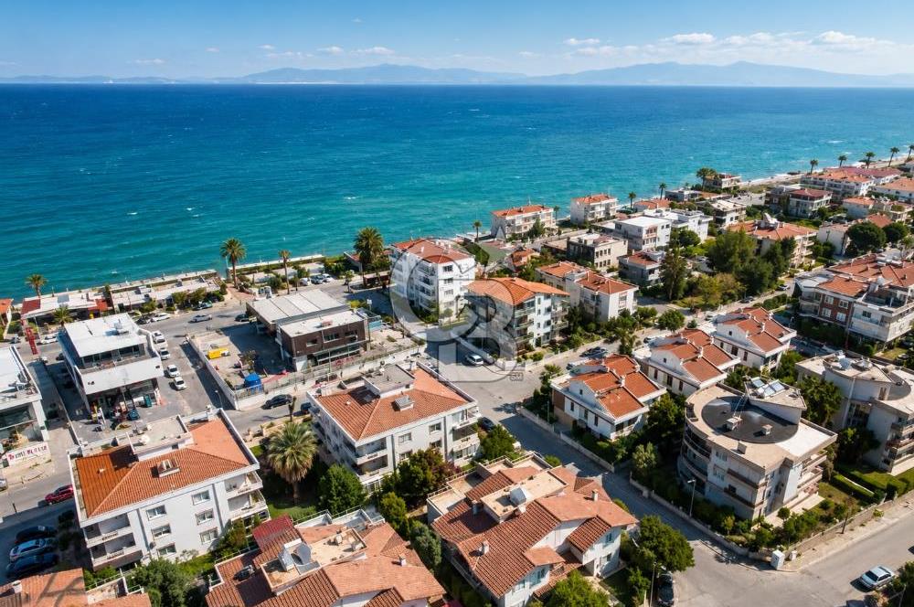 Güzelbahçe Yalı'da Deniz Manzaralı Şahane Konumda Satılık Villa