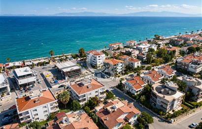 Güzelbahçe Yalı'da Deniz Manzaralı Şahane Konumda Satılık Villa