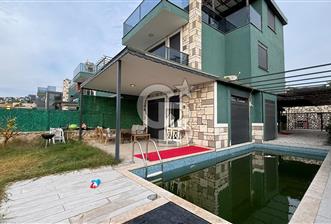 İZMİR FOÇA KOZBEYLİ SATILIK 3+1 TRİPLEKS HAVUZLU VİLLA CB PH - 3 - 376389