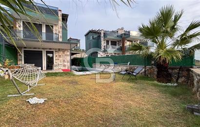 İZMİR FOÇA KOZBEYLİ SATILIK 3+1 TRİPLEKS HAVUZLU VİLLA CB PH