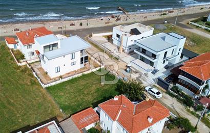 Çanakkale Lapseki Emek Tatil'de Deniz Kenarı 300m² Villa Arsası
