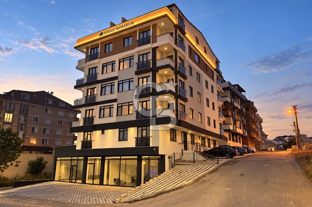 ÇAYIROVA EMEK MAHALLESİ’NDE MUTLUKENT’İN DİBİNDE, CADDE ÜZERİ DENİZ MANZARALI 2+1