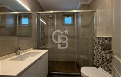 Suadiye Mücahit Sokakta 160 m² 4+1 Geniş ve Ferah Daire
